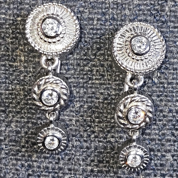 Judith Ripka Jewelry - Beautiful Judith Ripkah Sterling Silver Dangle Earrings